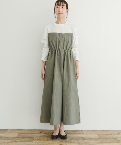 ITEMS URBANRESEARCH（アイテムズ アーバンリサーチ）の「ドッキングナイロンワンピース（ワンピース・レディース・ブラック/カーキ・FREE）」の9枚目の写真
