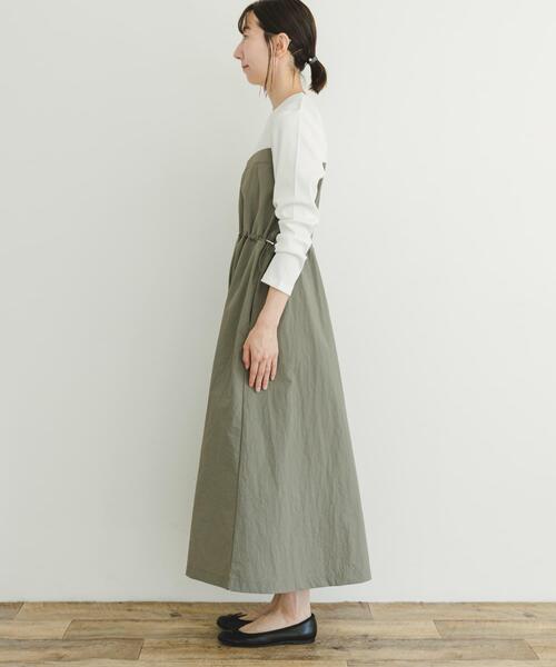 ITEMS URBANRESEARCH（アイテムズ アーバンリサーチ）の「ドッキングナイロンワンピース（ワンピース・レディース・ブラック/カーキ・FREE）」の10枚目の写真