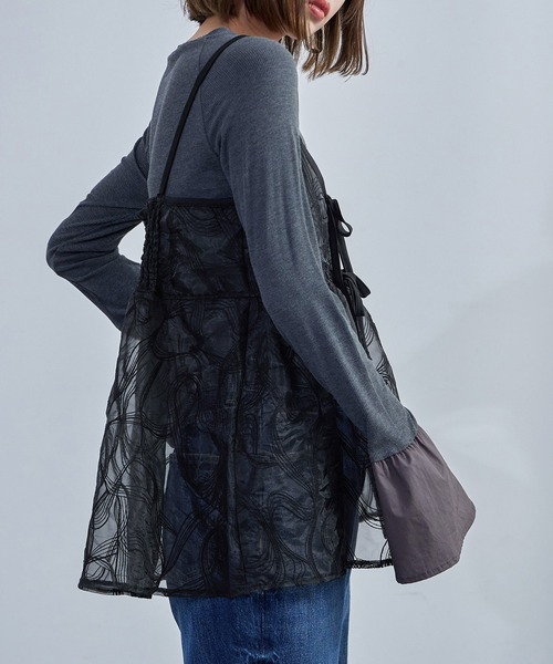 Fashion Letter(ファッションレター)の「シアーキャミソールビスチェ カップなし トップス キャミ リボン 刺繍 フレア 透け感 シースルー(キャミソール・レディース・アイボリー/ブラック・M)」の7枚目の写真