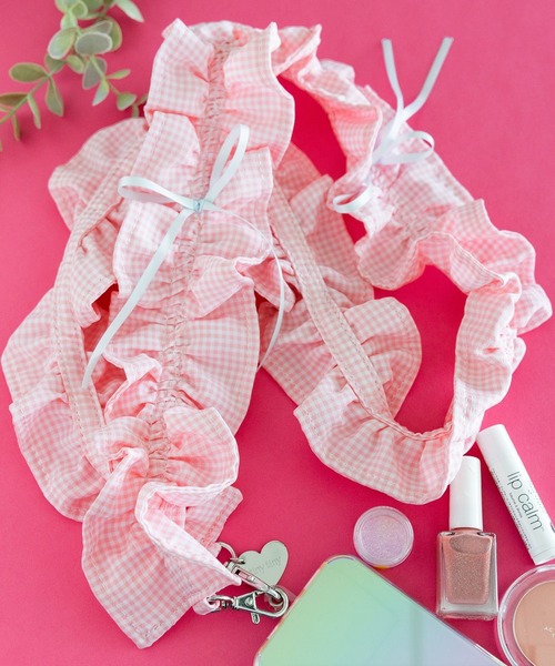 tiny tiny（ティニーティニー）の「ミニリボン付きショルダーストラップ[tiny tiny(ティニーティニー)]（スマホグッズ・レディース・ブラック/ピンク/グレー/レッド/レオパード/イエロー/ライトブルー/ホワイト/ブルー/レッド系その他/ベージュ/グリーン/桜/ブルー系その他/オフホワイト/ブラック系その他/ライトブラウン/レッド系その他2/アイボリー/イエロー系その他・0）」の15枚目の写真