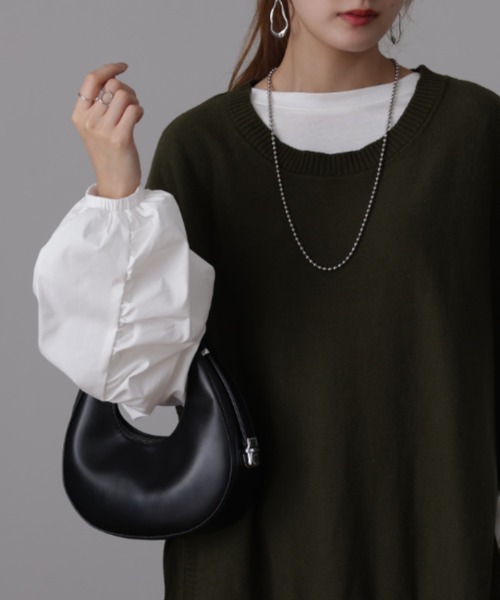 HUG.U(ハグユー)の「縦ギャザーカットソー(Tシャツ/カットソー・レディース・ホワイト/ブラック・FREE)」の6枚目の写真