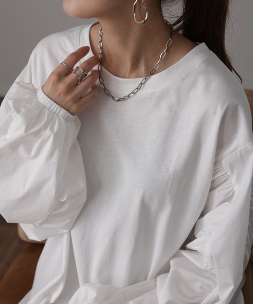 HUG.U(ハグユー)の「縦ギャザーカットソー(Tシャツ/カットソー・レディース・ホワイト/ブラック・FREE)」の4枚目の写真