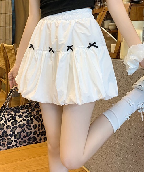 Achic（アシック）の「ハイウエストリボン付きフリルバルーンスカート（スカート・レディース・ブラック/ホワイト・M）」の5枚目の写真