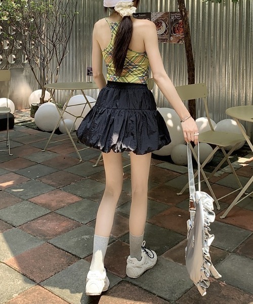 Achic（アシック）の「ハイウエストリボン付きフリルバルーンスカート（スカート・レディース・ブラック/ホワイト・M）」の19枚目の写真