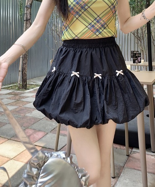 Achic（アシック）の「ハイウエストリボン付きフリルバルーンスカート（スカート・レディース・ブラック/ホワイト・M）」の21枚目の写真