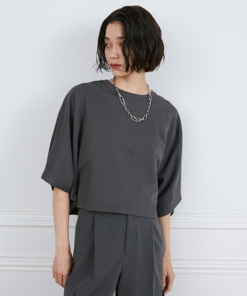 INED(イネド)の「ミニ裏毛クロップドトップス(Tシャツ/カットソー・レディース・スミクロ/オフホワイト/ブルーグレー・9号)」の22枚目の写真