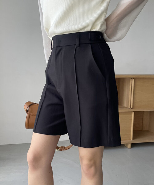 CAPRICIEUX LE'MAGE(カプリシューレマージュ)の「ピンタックショートパンツ(その他パンツ・レディース・ブラック/チャコールグレー/ホワイト系その他・38/36)」の14枚目の写真