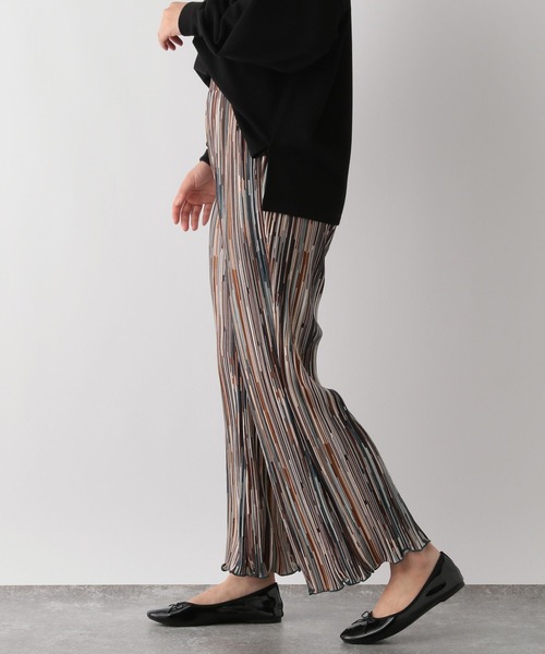 GLOBAL WORK Smile Seed Store（グローバルワーク スマイルシードストア）の「柄プリーツフレアパンツ/147047（その他パンツ・レディース・グリーン系その他/ブルー系その他・MEDIUM/LARGE）」の19枚目の写真