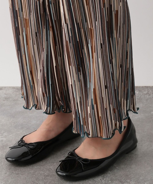 GLOBAL WORK Smile Seed Store（グローバルワーク スマイルシードストア）の「柄プリーツフレアパンツ/147047（その他パンツ・レディース・グリーン系その他/ブルー系その他・MEDIUM/LARGE）」の8枚目の写真