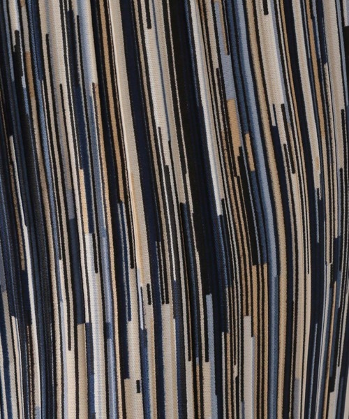 GLOBAL WORK Smile Seed Store（グローバルワーク スマイルシードストア）の「柄プリーツフレアパンツ/147047（その他パンツ・レディース・グリーン系その他/ブルー系その他・MEDIUM/LARGE）」の11枚目の写真