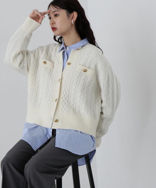 N.(N. Natural Beauty Basic)(エヌエヌナチュラルビューティーベーシック)の「HAMILTON ゴールドボタンカーディガン(カーディガン/ボレロ・レディース・オフホワイト/レッド/ネイビー・MEDIUM)」の4枚目の写真