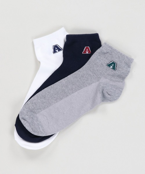 SPINNS（スピンズ）の「Aワンポイントロゴ コットンソックス（ソックス/靴下・レディース・ホワイト/ネイビー/グレー・ONESIZE）」の4枚目の写真