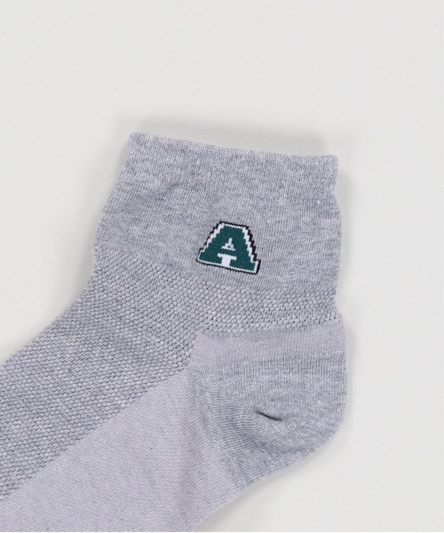 SPINNS（スピンズ）の「Aワンポイントロゴ コットンソックス（ソックス/靴下・レディース・ホワイト/ネイビー/グレー・ONESIZE）」の6枚目の写真