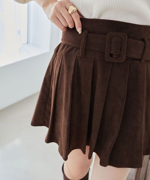 MAJESTIC LEGON（マジェスティックレゴン）の「ベルトセットプリーツミニスカパン（スカート・レディース・ブラウン/カーキオリーブ/ブラウン系その他2/グレー系その他/モカ・MEDIUM）」の21枚目の写真