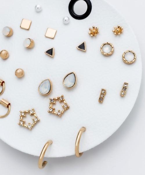 ciite'(シーテ)の「ピアス 12セット / pierce 12 set(ピアス(両耳用)・レディース・ゴールド・FREE)」の4枚目の写真