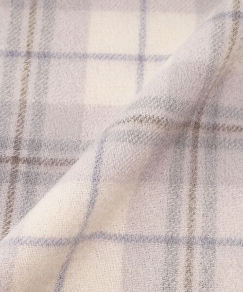 Afternoon Tea(アフタヌーンティー)の「タータンチェック柄マフラー/Afternoon Tea Original Tartans(マフラー・レディース・ブルー/レッド/アイボリー・ONE SIZE)」の6枚目の写真