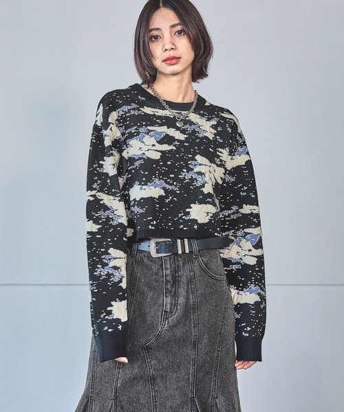 PAGEBOY（ページボーイ）の「アートパターンショートニット（ニット/セーター・レディース・オフホワイト/スカイブルー/ブラック・FREE）」の8枚目の写真