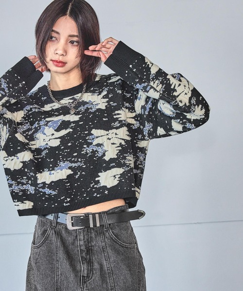 PAGEBOY（ページボーイ）の「アートパターンショートニット（ニット/セーター・レディース・オフホワイト/スカイブルー/ブラック・FREE）」の9枚目の写真