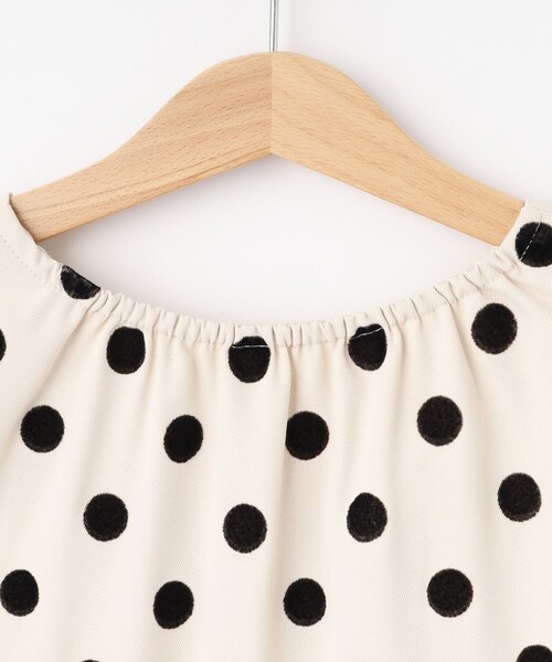 SHOO・LA・RUE（シューラルー）の「【100-140cm/プチセレ】フロッキードットワンピース（ワンピース・キッズ・アイボリー/ブラック・13/10/11/12/14）」の6枚目の写真