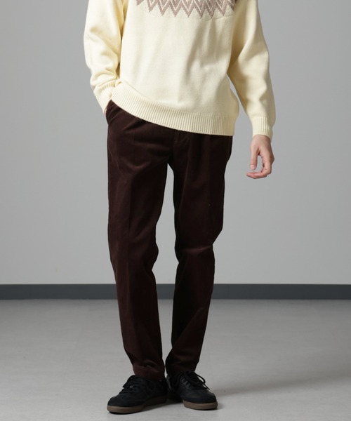 NANO universe(ナノユニバース)の「タックテーパードコーデュロイパンツ(その他パンツ・メンズ・ブラック/ブラウン/アイボリー・S/M/L/XL)」の4枚目の写真
