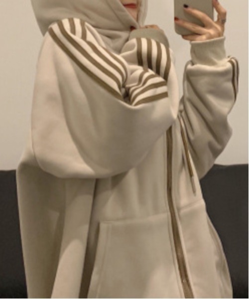 MASHIRO（マシロ）の「【MASHIRO】サイド４ラインパーカー/ルーズシルエット（MA/EK90）（パーカー・レディース・ベージュ/パープル・FREE）」の3枚目の写真