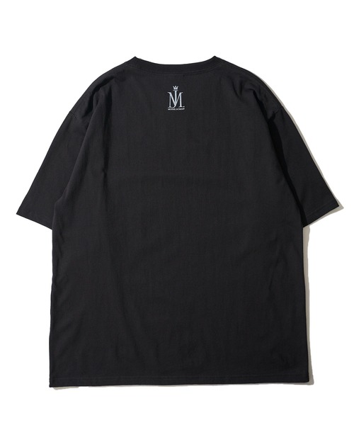 ADPOSION(アドポーション)の「【MICHAEL JACKSON/マイケル・ジャクソン】 リラックスフィット フロントプリント クルーネックTシャツ(Tシャツ/カットソー・レディース・チャコールグレー/ブラック・MEDIUM/LARGE/X-LARGE)」の4枚目の写真