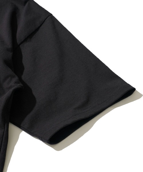 ADPOSION(アドポーション)の「【MICHAEL JACKSON/マイケル・ジャクソン】 リラックスフィット フロントプリント クルーネックTシャツ(Tシャツ/カットソー・レディース・チャコールグレー/ブラック・MEDIUM/LARGE/X-LARGE)」の10枚目の写真