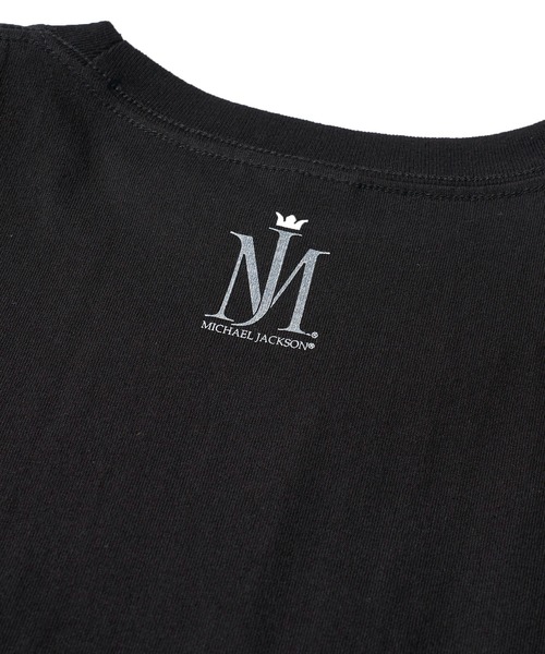 ADPOSION(アドポーション)の「【MICHAEL JACKSON/マイケル・ジャクソン】 リラックスフィット フロントプリント クルーネックTシャツ(Tシャツ/カットソー・レディース・チャコールグレー/ブラック・MEDIUM/LARGE/X-LARGE)」の11枚目の写真