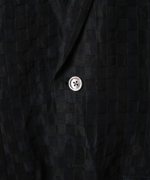 MEN'S BIGI(メンズビギ)の「市松柄ジャカードライトジャケット<ドライタッチ>(テーラードジャケット・メンズ・ホワイト/ネイビー・04/03/02/01)」の4枚目の写真