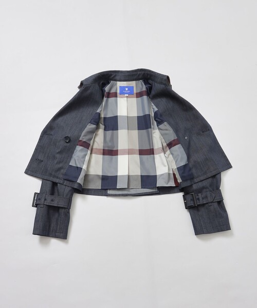 BLUE LABEL CRESTBRIDGE(ブルーレーベルクレストブリッジ)の「ショートトレンチコート(トレンチコート・レディース・ダークネイビー/グリーン/ベージュ/レッド・40/38/36)」の22枚目の写真