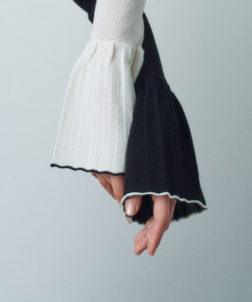CODE A（コードエー）の「◆lace tunic cardigan（カーディガン/ボレロ・レディース・オフホワイト/ブラック・00）」の6枚目の写真