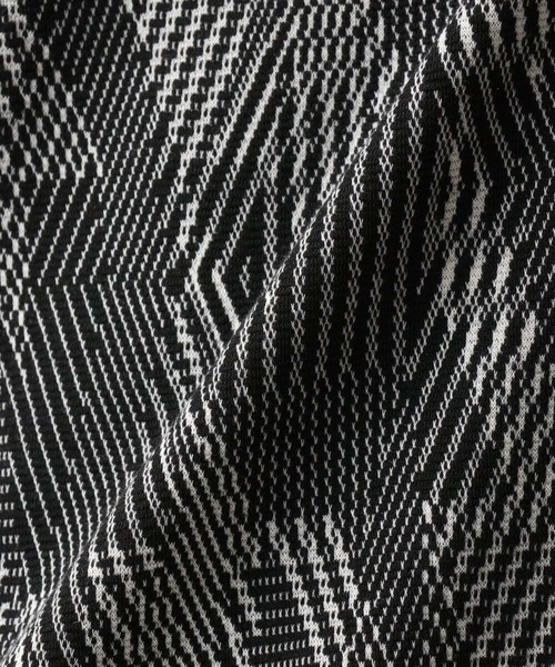 MK MICHEL KLEIN HOMME (エムケーミッシェルクランオム)の「【残りわずか/在庫限り/洗える】幾何学模様Vネックカットソー長袖(Tシャツ/カットソー・メンズ・オレンジ系その他/ベージュ/ブラック・48/51/46)」の8枚目の写真