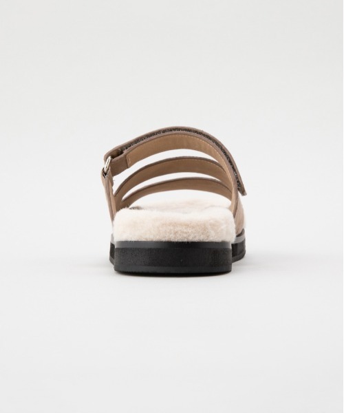 LE VERNIS（ル・ベルニ）の「LE VERNIS(ル・ベルニ)Faux fur sandals（サンダル・レディース・ブラック/ベージュ/ネイビー・SMALL/LARGE/MEDIUM）」の17枚目の写真