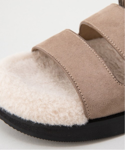 LE VERNIS（ル・ベルニ）の「LE VERNIS(ル・ベルニ)Faux fur sandals（サンダル・レディース・ブラック/ベージュ/ネイビー・SMALL/LARGE/MEDIUM）」の20枚目の写真