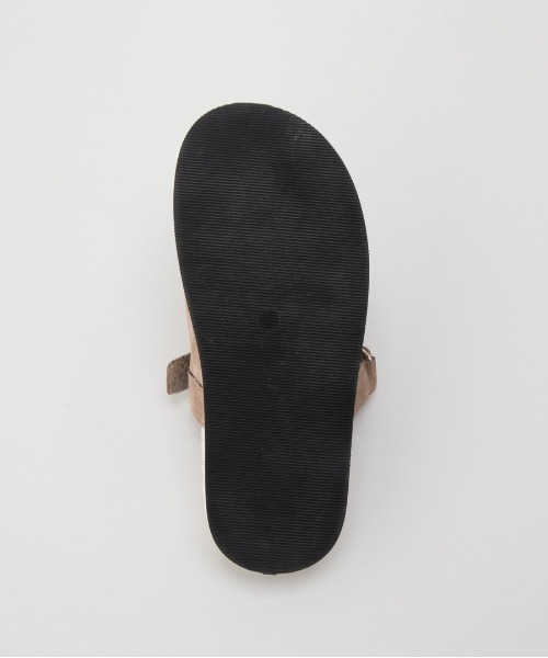 LE VERNIS（ル・ベルニ）の「LE VERNIS(ル・ベルニ)Faux fur sandals（サンダル・レディース・ブラック/ベージュ/ネイビー・SMALL/LARGE/MEDIUM）」の22枚目の写真