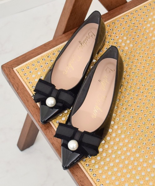Bridget Birkin（ブリジットバーキン）の「【Bridget Birkin】パールリボンポインテッドパンプス(551033)（パンプス・レディース・ブラック系その他/ブラック/ブルー系その他・23.5/24.5/23/24/22.5）」の3枚目の写真