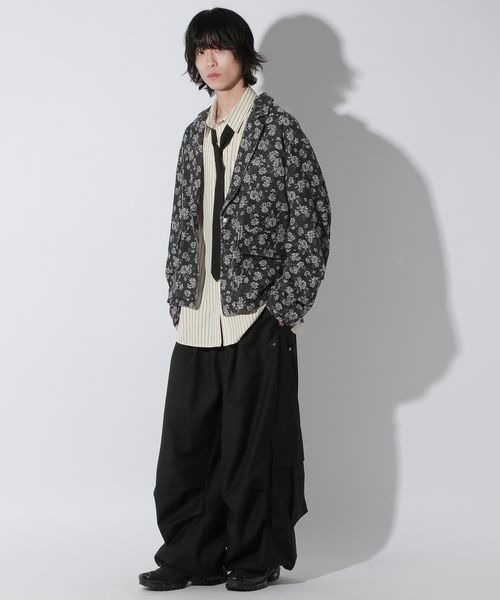 Anui(アニュイ)の「【UNISEX】フラワージャガードデニムジャケット(テーラードジャケット・レディース・ブルー/ブラック・MEDIUM)」の7枚目の写真