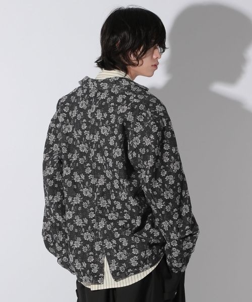 Anui(アニュイ)の「【UNISEX】フラワージャガードデニムジャケット(テーラードジャケット・レディース・ブルー/ブラック・MEDIUM)」の6枚目の写真