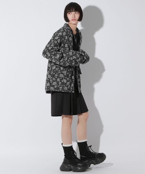 Anui(アニュイ)の「【UNISEX】フラワージャガードデニムジャケット(テーラードジャケット・レディース・ブルー/ブラック・MEDIUM)」の13枚目の写真