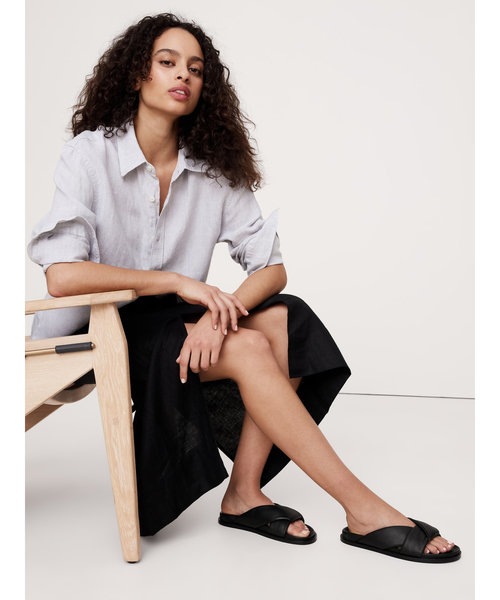 Banana Republic（バナナリパブリック）の「レザーノットスライドサンダル（サンダル・レディース・ブラック・6/7/8/5.5/6.5/7.5）」の6枚目の写真