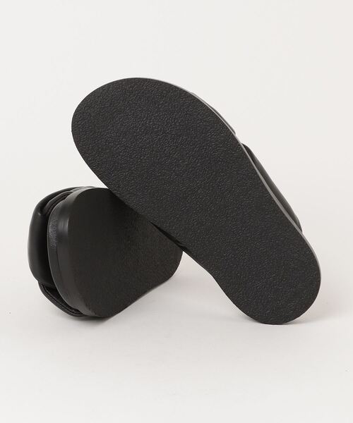 Banana Republic（バナナリパブリック）の「レザーノットスライドサンダル（サンダル・レディース・ブラック・6/7/8/5.5/6.5/7.5）」の3枚目の写真