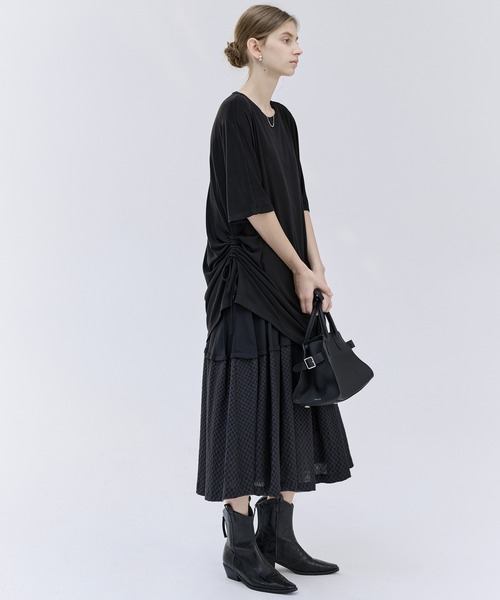 tageechita（タジチタ）の「【tageechita】異素材ミックス ギャザーデザインVネックワンピース（ワンピース・レディース・ブラック/ホワイト・S/M/L）」の22枚目の写真