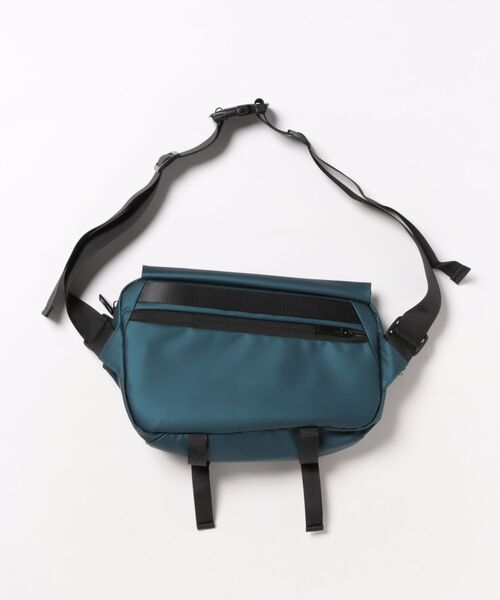 L LABEL（エルラベル）の「撥水加工ショルダーボディバッグ（ショルダーバッグ・メンズ・ブラック/ネイビー・FREE）」の3枚目の写真