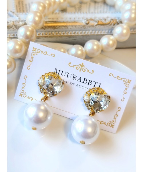 tone(トーン)の「【MUURABBTI】ハートと大玉パールピアス(MA)(ピアス(両耳用)・レディース・ゴールド・FREE)」の4枚目の写真