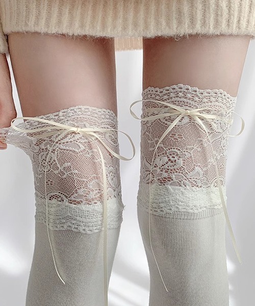 c.u.l（シーユーエル）の「フラワーレース リボン ニーハイソックス レースソックス cula1128（ソックス/靴下・レディース・ホワイト系その他2/ホワイト/ホワイト系その他・FREE）」の4枚目の写真