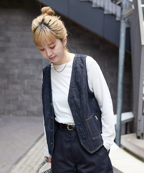 B.C STOCK(ベーセーストック)の「DU JOUR/デュ ジュール RIDING JEAN VEST(ベスト・レディース・ホワイト/ネイビー・FREE)」の20枚目の写真