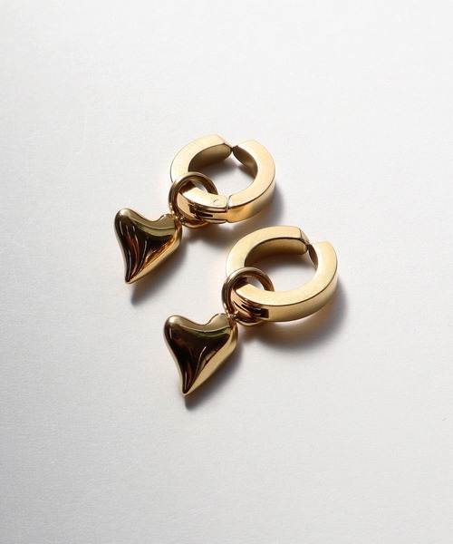 VATSURICA(バツリカ)の「〈VATSURICA〉金属アレルギー対応 / サージカルステンレス / ハート フープ ワンタッチイヤリング(イヤリング・レディース・ゴールド/シルバー・FREE)」の4枚目の写真