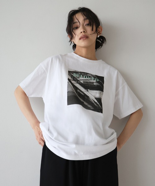 【haru】ホワイトティアードスカート、チャコールTシャツ haru様専用】ホワイトティアードスカート、チャコールTシャツ