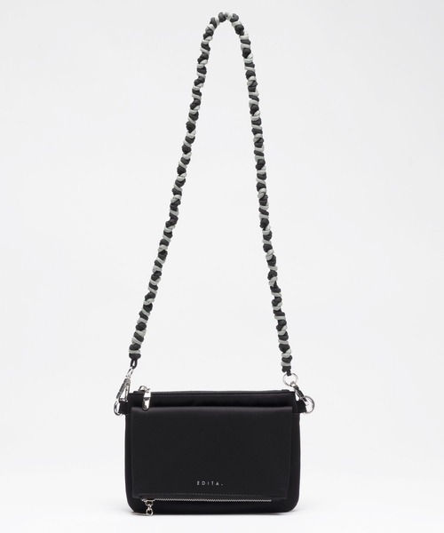 EDITA.(エディータ)の「ミニマルフラップ ポケット ショルダーバッグ 軽量 / サブバッグ(ショルダーバッグ・レディース・ライトグレー/ブラック・FREE)」の7枚目の写真