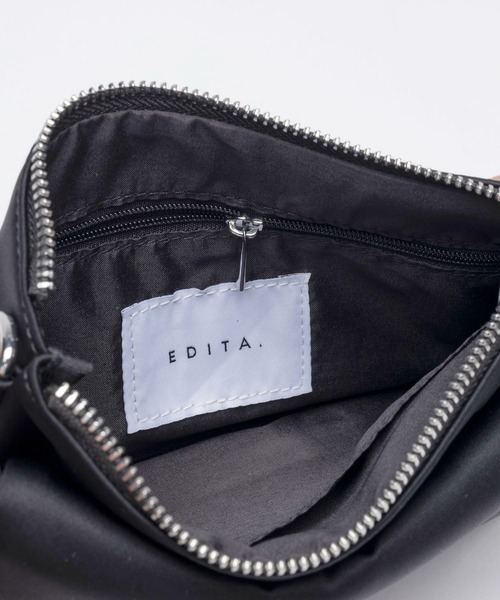 EDITA.(エディータ)の「ミニマルフラップ ポケット ショルダーバッグ 軽量 / サブバッグ(ショルダーバッグ・レディース・ライトグレー/ブラック・FREE)」の21枚目の写真